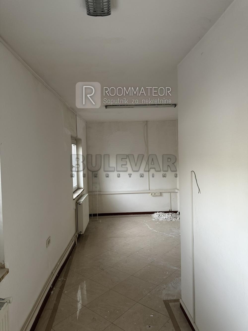 Slika 4 - Jovana Ristića,  Lokal za izdavanje, 120m2, 500€