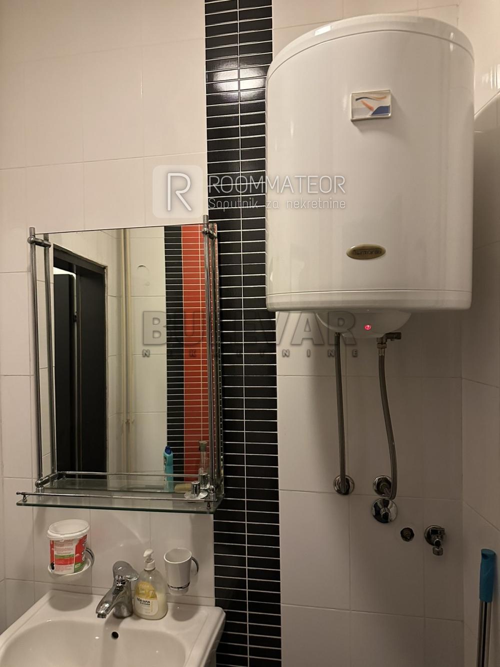 Slika 9 - Jovana Ristića,  Lokal za izdavanje, 120m2, 500€