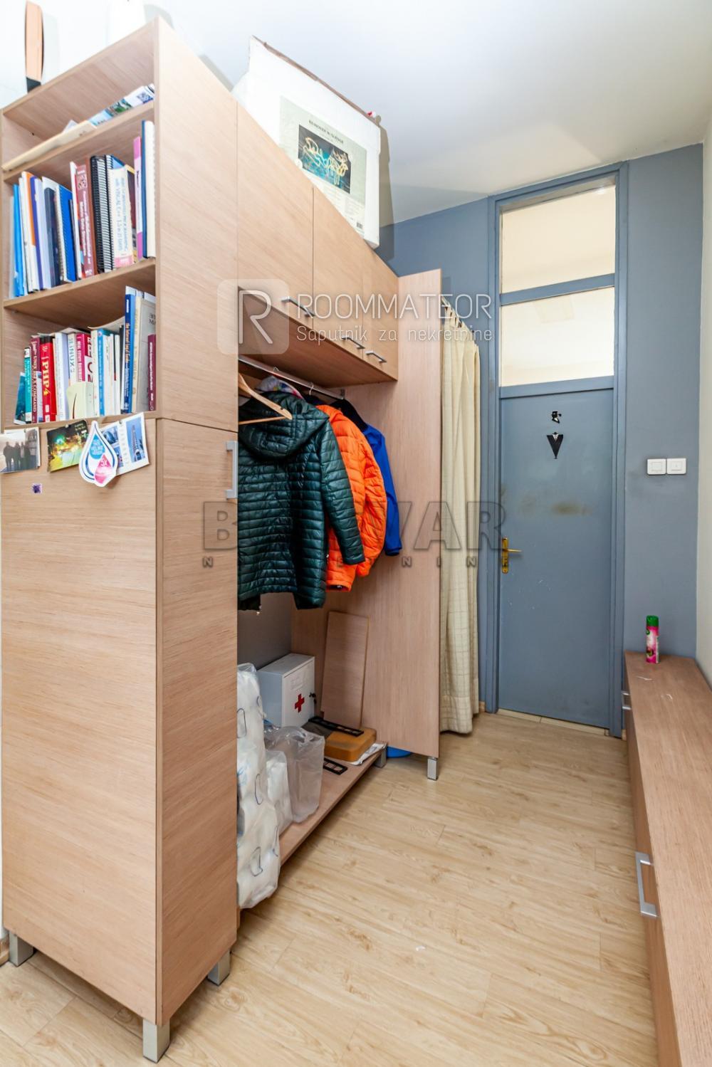 Slika 11 - Bulevar Nikole Tesle,  Lokal na prodaju, 229m2, 218.000€