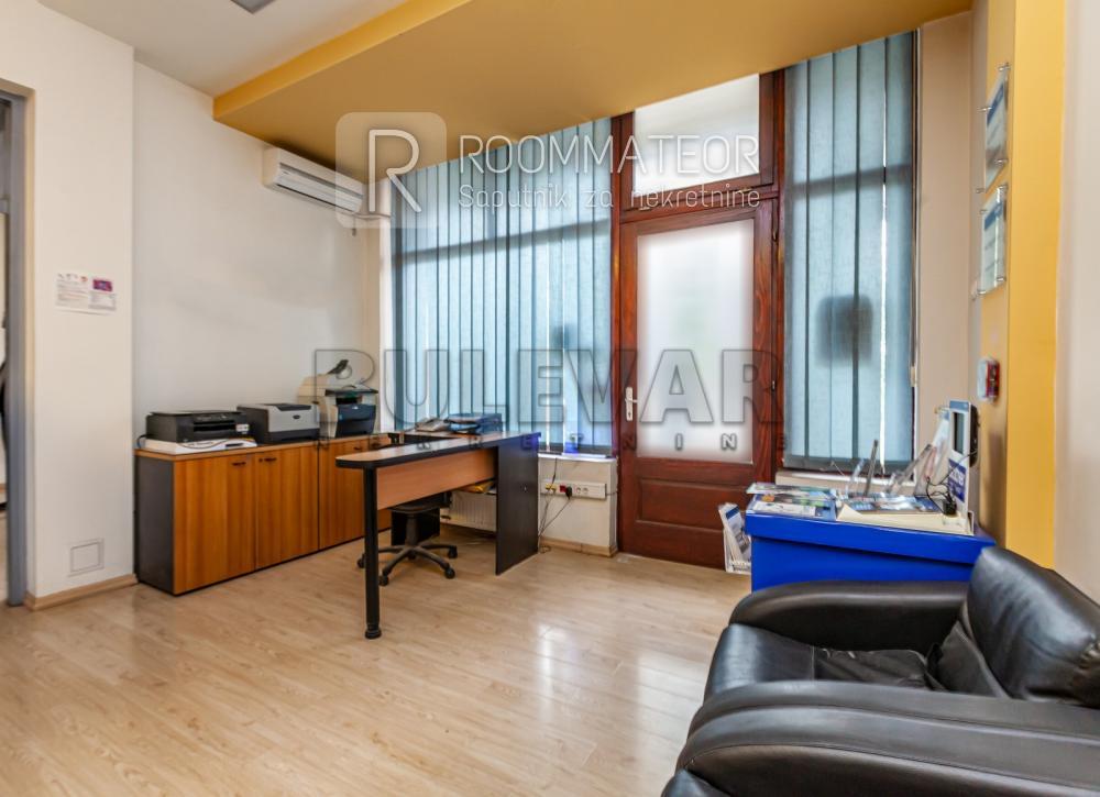 Slika 5 - Bulevar Nikole Tesle,  Lokal na prodaju, 229m2, 218.000€