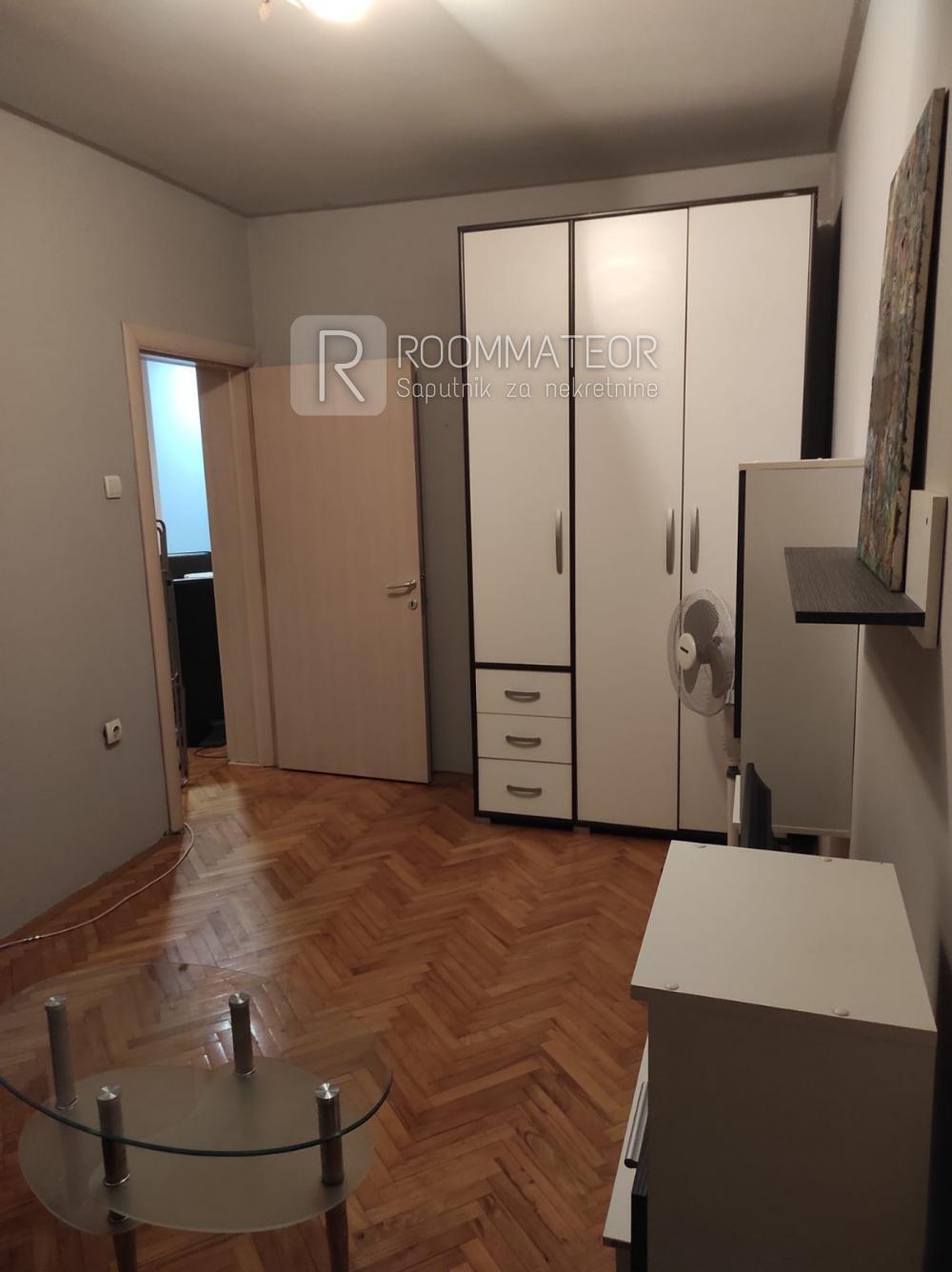 Slika 4 - Stara Zeleznicka kolonija, Četvorosoban stan za izdavanje, 70m2, 400€