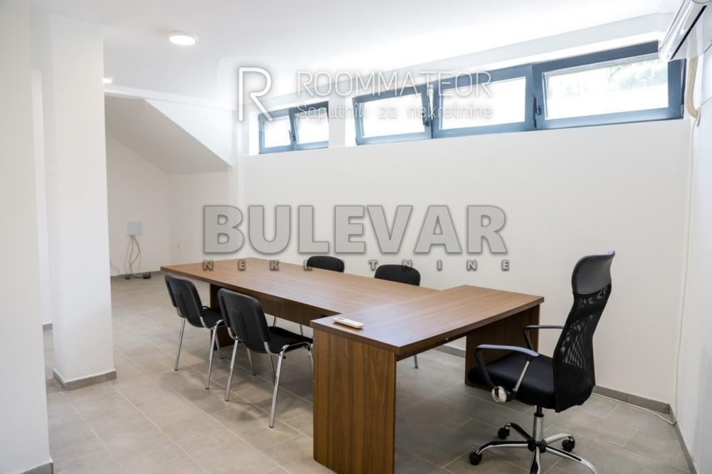 Glavna slika -Sinđelićev trg,  Lokal na prodaju, 58m2, 94.430€