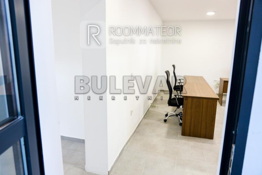 Slika 5 - Sinđelićev trg,  Lokal na prodaju, 58m2, 94.430€