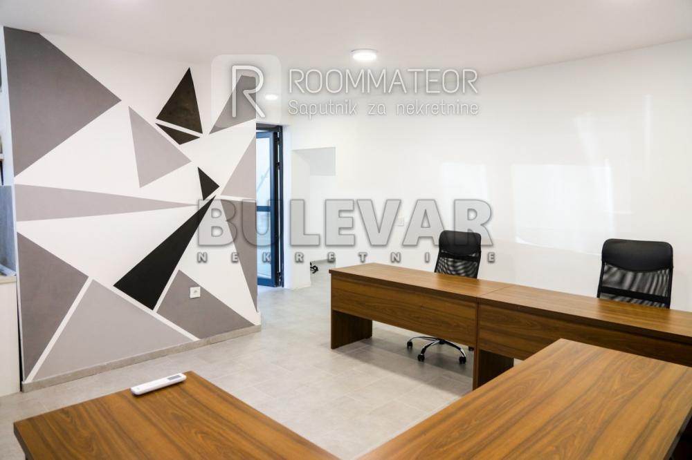 Slika 2 - Sinđelićev trg,  Lokal na prodaju, 58m2, 94.430€