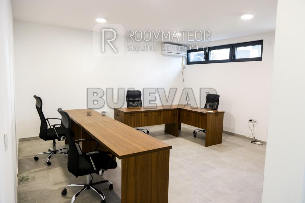 Slika 3 - Sinđelićev trg,  Lokal na prodaju, 58m2, 94.430€