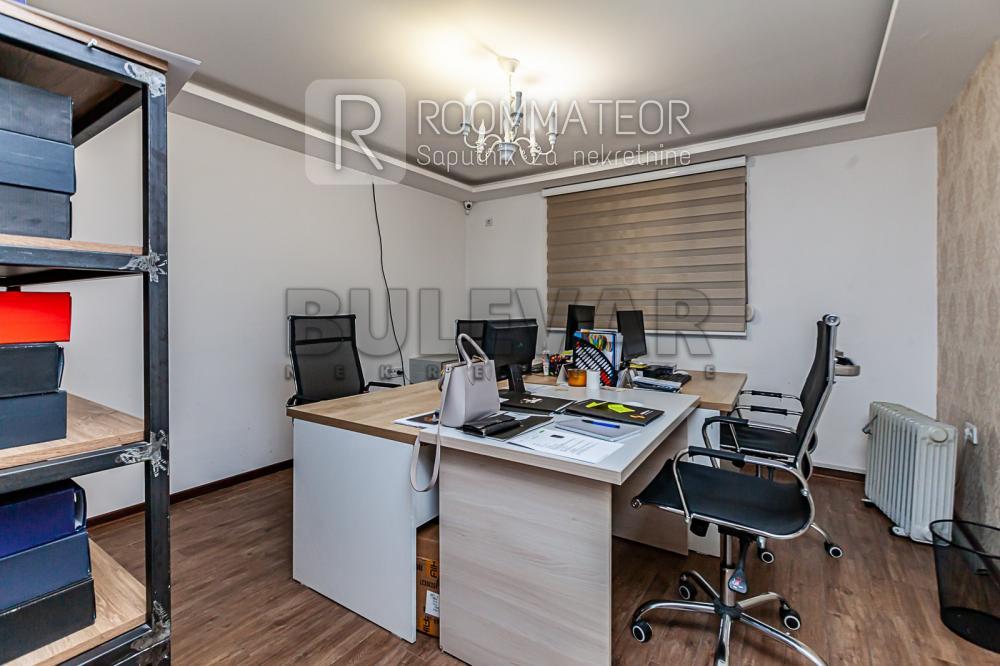 Slika 3 - Stanoja Bunuševca, Četvorosoban stan na prodaju, 99m2, 140.000€