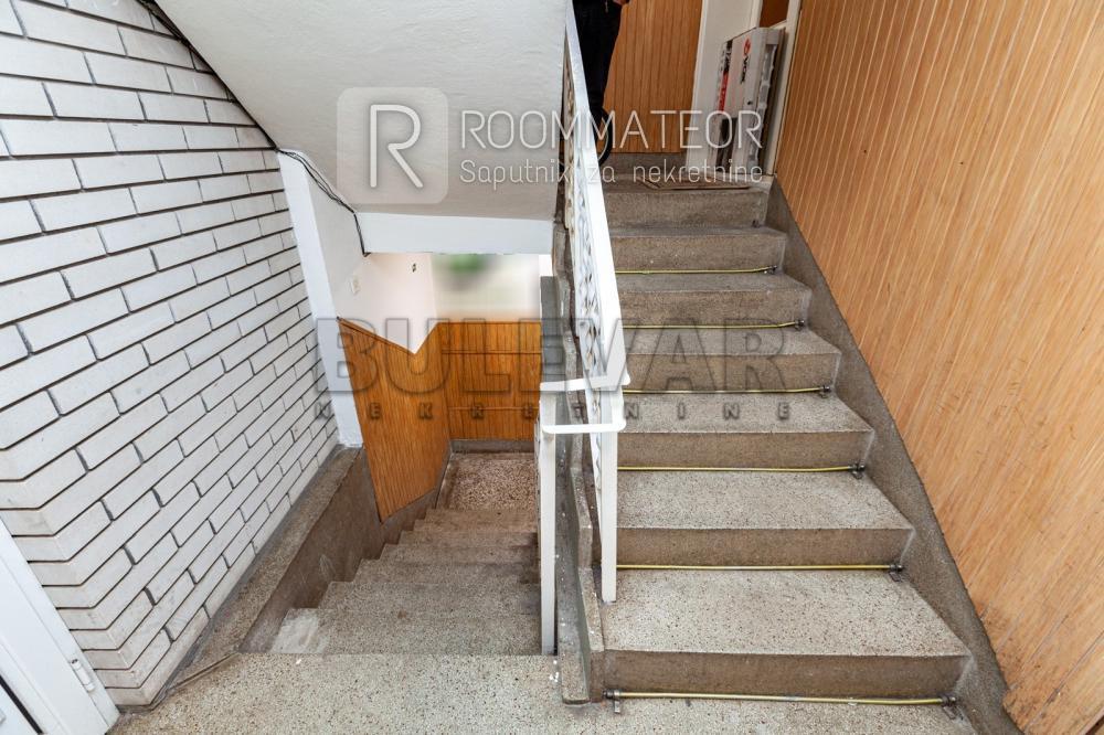 Glavna slika -Branka Miljkovića, Kuća na prodaju, 240m2, 260.000€