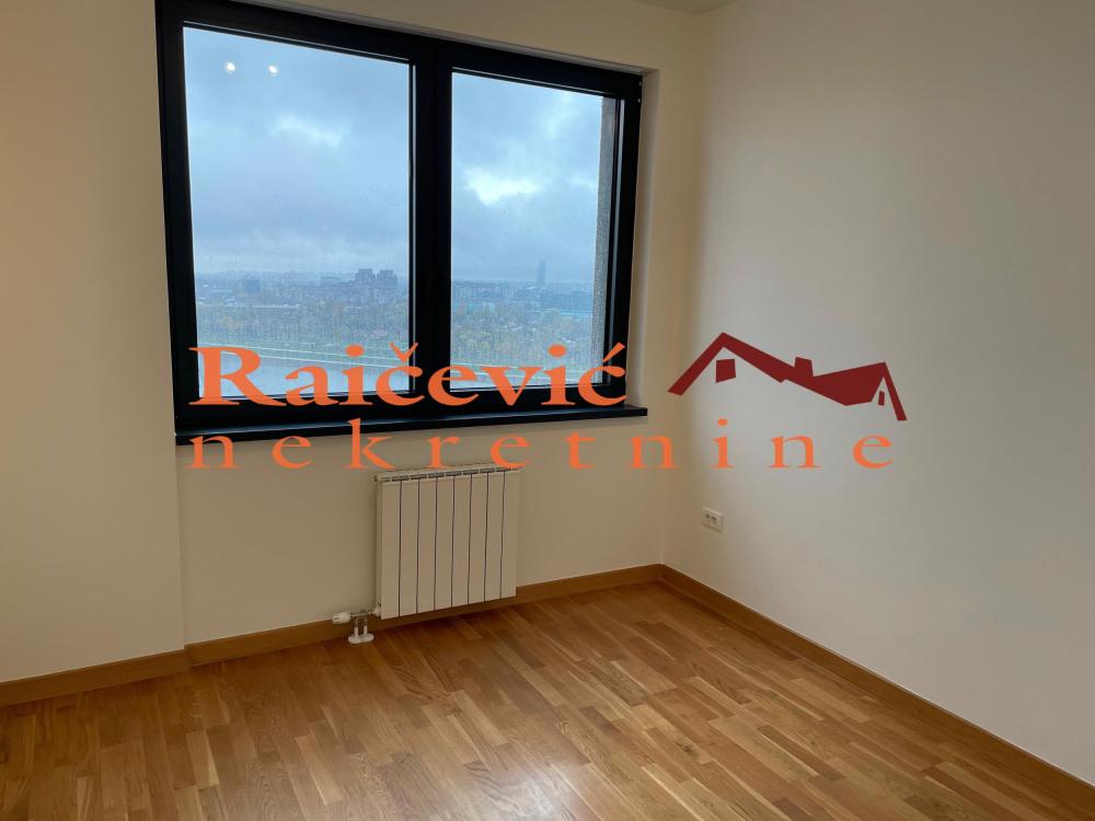 Slika 7 - Bulevar Vudroa Vilsona, Trosoban stan na prodaju, 83m2, 375.000€