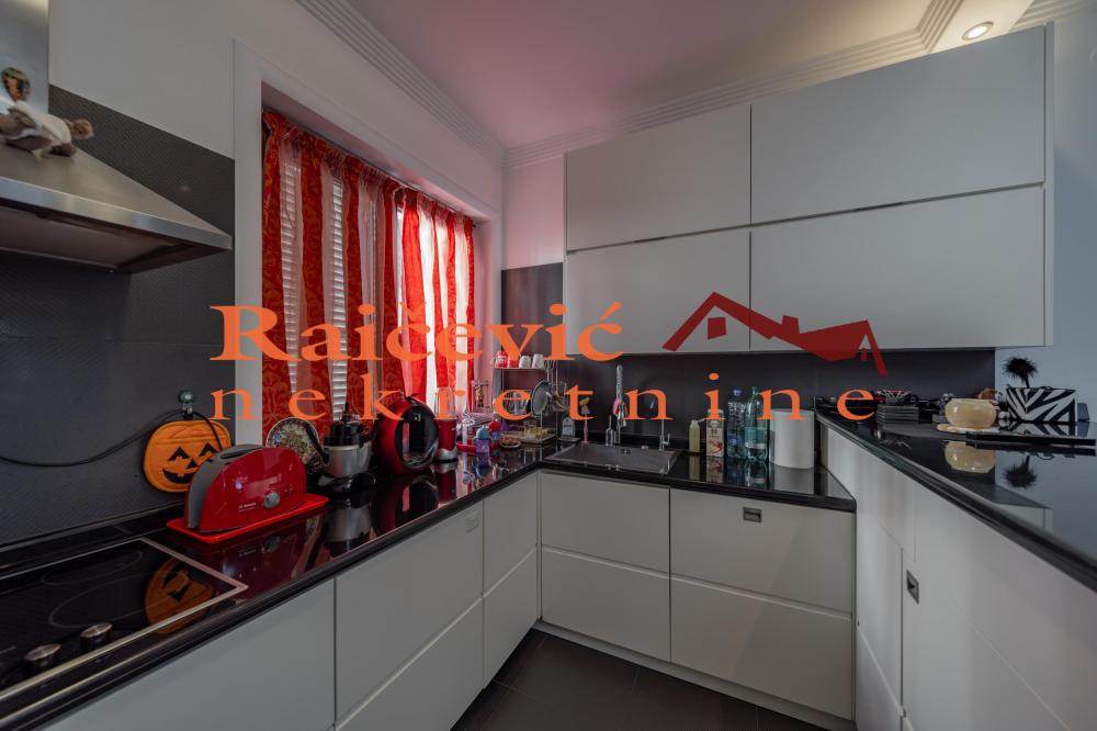 Slika 6 - Diane Budisavljevic,  Kuća na prodaju, 288m2, 850.000€