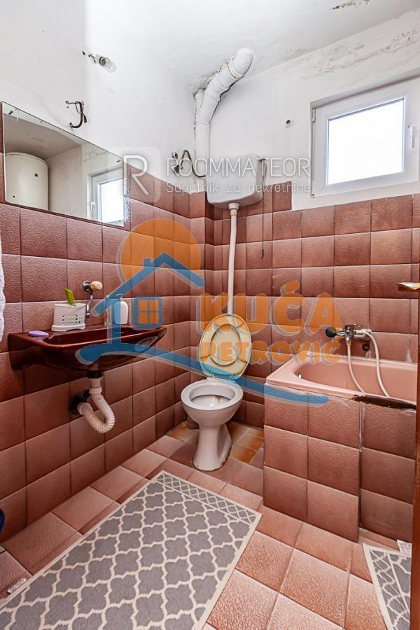 Slika 8 - Jelke Radulović,  Kuća na prodaju, 360m2, 360.000€