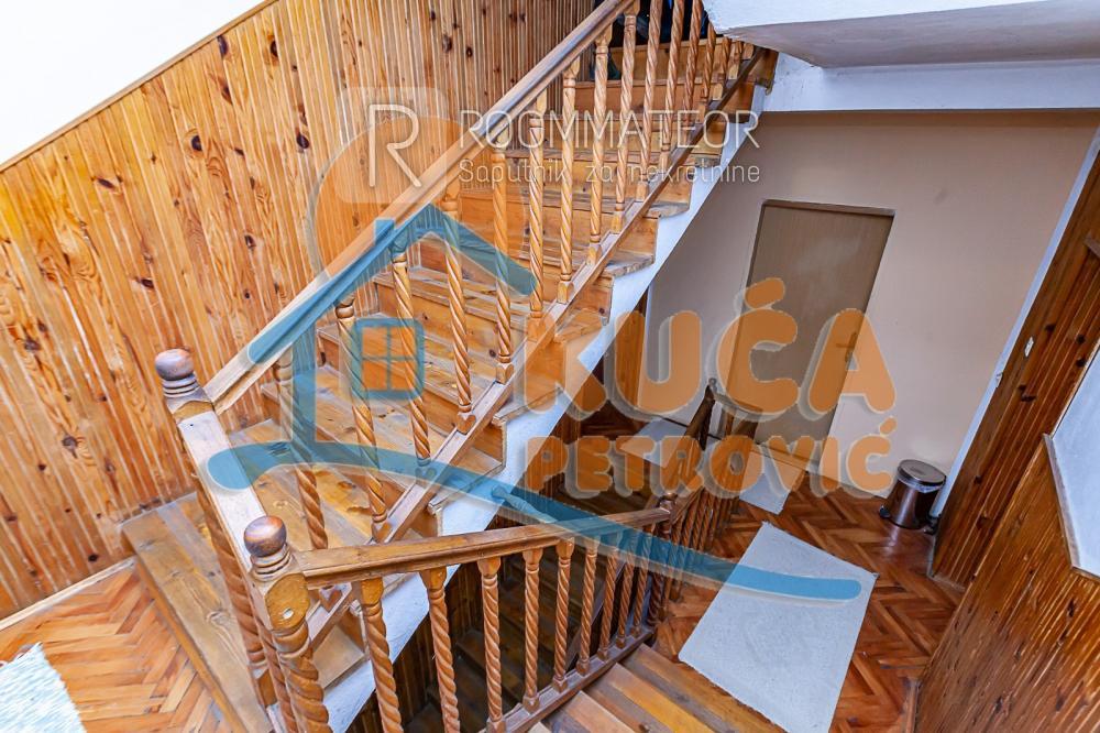 Slika 5 - Jelke Radulović,  Kuća na prodaju, 360m2, 360.000€