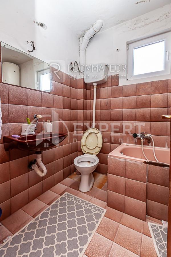 Slika 8 - Jelke Radulović,  Kuća na prodaju, 360m2, 360.000€