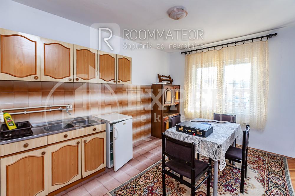 Slika 9 - Jelke Radulović,  Kuća na prodaju, 360m2, 360.000€