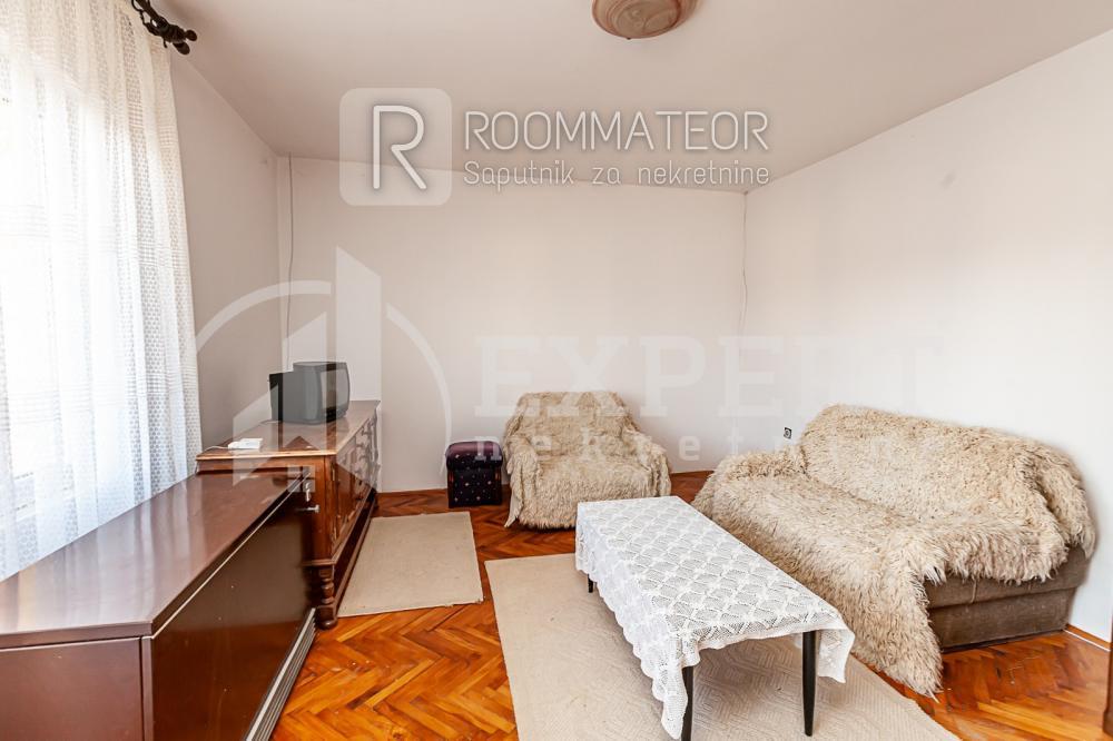 Slika 6 - Jelke Radulović,  Kuća na prodaju, 360m2, 360.000€