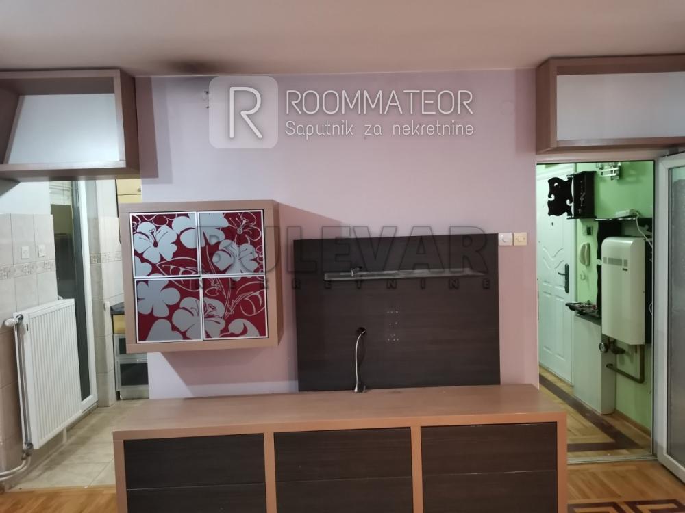 Slika 1 - Kej Kola srpskih sestara, Jednoiposoban stan za izdavanje, 51m2, 400€