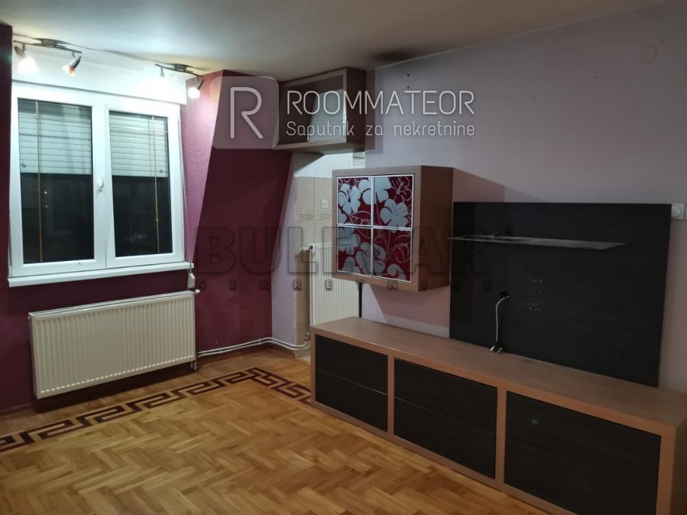 Slika 2 - Kej Kola srpskih sestara, Jednoiposoban stan za izdavanje, 51m2, 400€