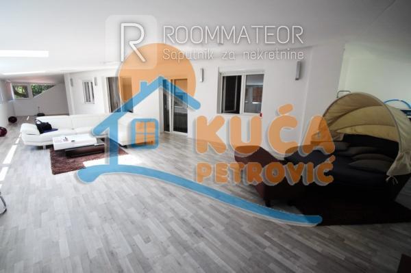 Slika 3 - Cara Dušana, Četvorosoban stan na prodaju, 186m2, 288.400€
