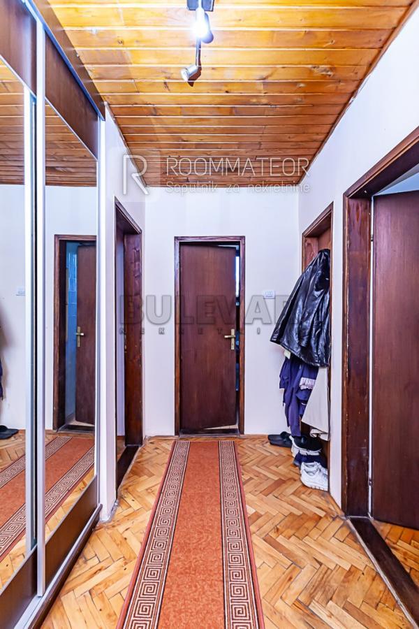 Slika 10 - Dimitrija Tucovića, Trosoban stan na prodaju, 84m2, 101.000€