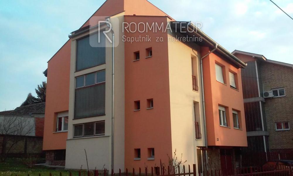 Glavna slika - Kuća na prodaju, 300m2, 420.000€