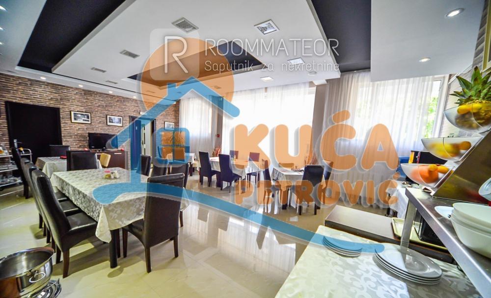 Slika 11 - Bulevar Nikole Tesle,  Lokal na prodaju, 688m2, 850.000€