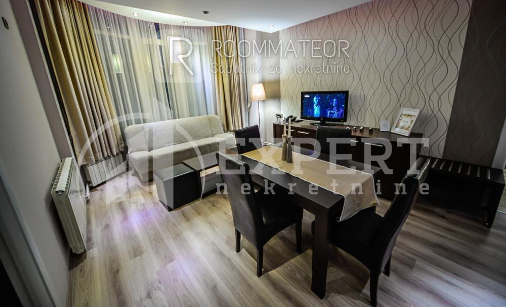 Slika 5 - Bulevar Nikole Tesle,  Lokal na prodaju, 688m2, 850.000€