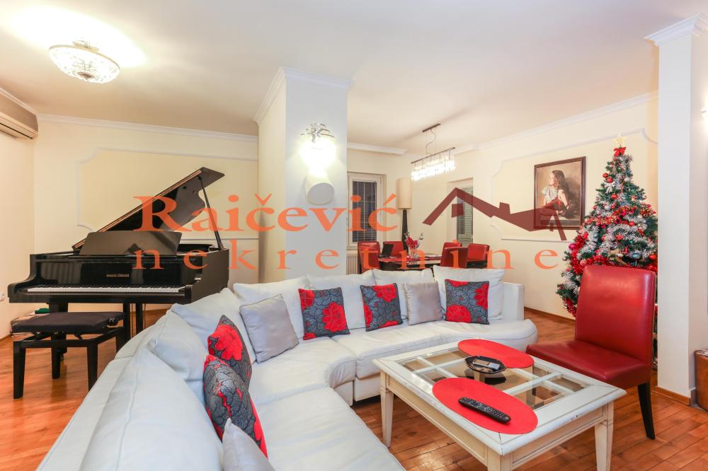 Slika 1 - Batutova, Šestosoban stan na prodaju, 162m2, 456.000€