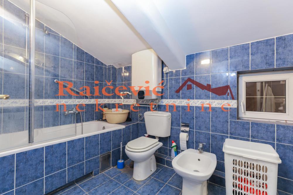 Slika 6 - Batutova, Šestosoban stan na prodaju, 162m2, 456.000€