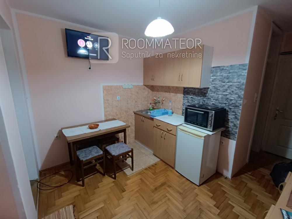 Slika 4 - Čarnojevića, Jednosoban stan za izdavanje, 16m2, 200€