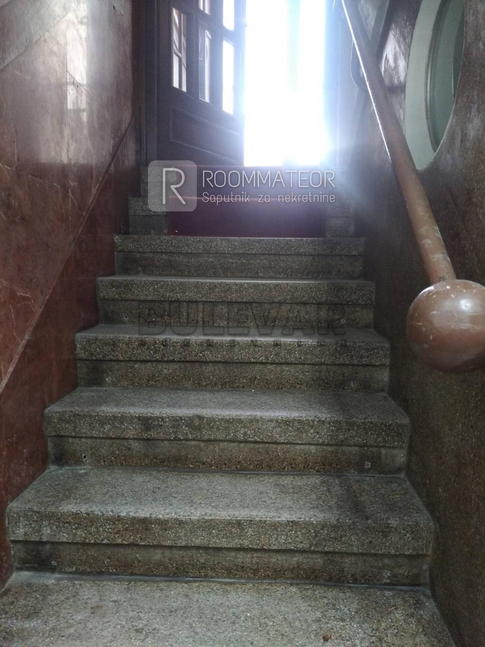 Slika 10 - Prijezdina,  Lokal za izdavanje, 66m2, 800€