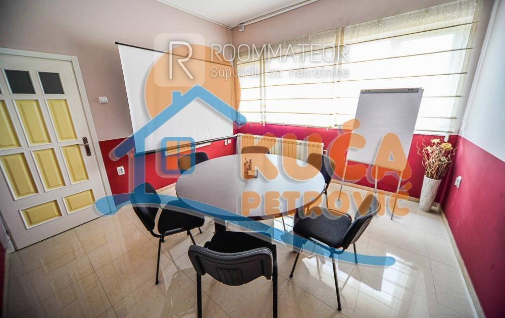 Slika 7 - Bulevar Nikole Tesle,  Lokal za izdavanje, 688m2, 5.500€