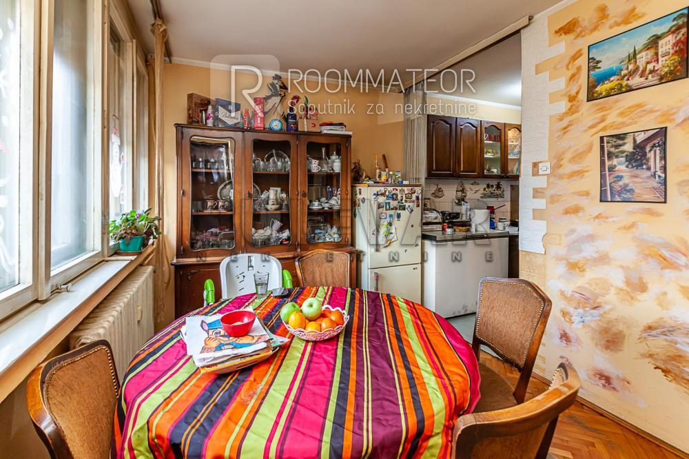 Slika 7 - Sinđelićev trg, Četvorosoban stan na prodaju, 100m2, 175.300€