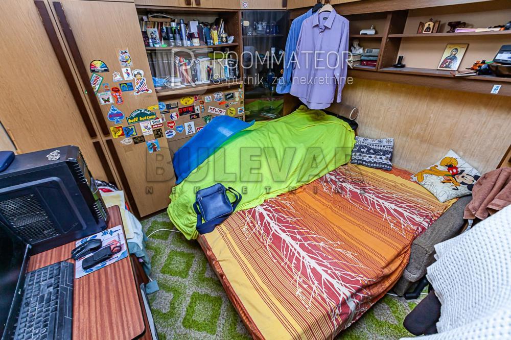 Slika 4 - Sinđelićev trg, Četvorosoban stan na prodaju, 100m2, 175.300€