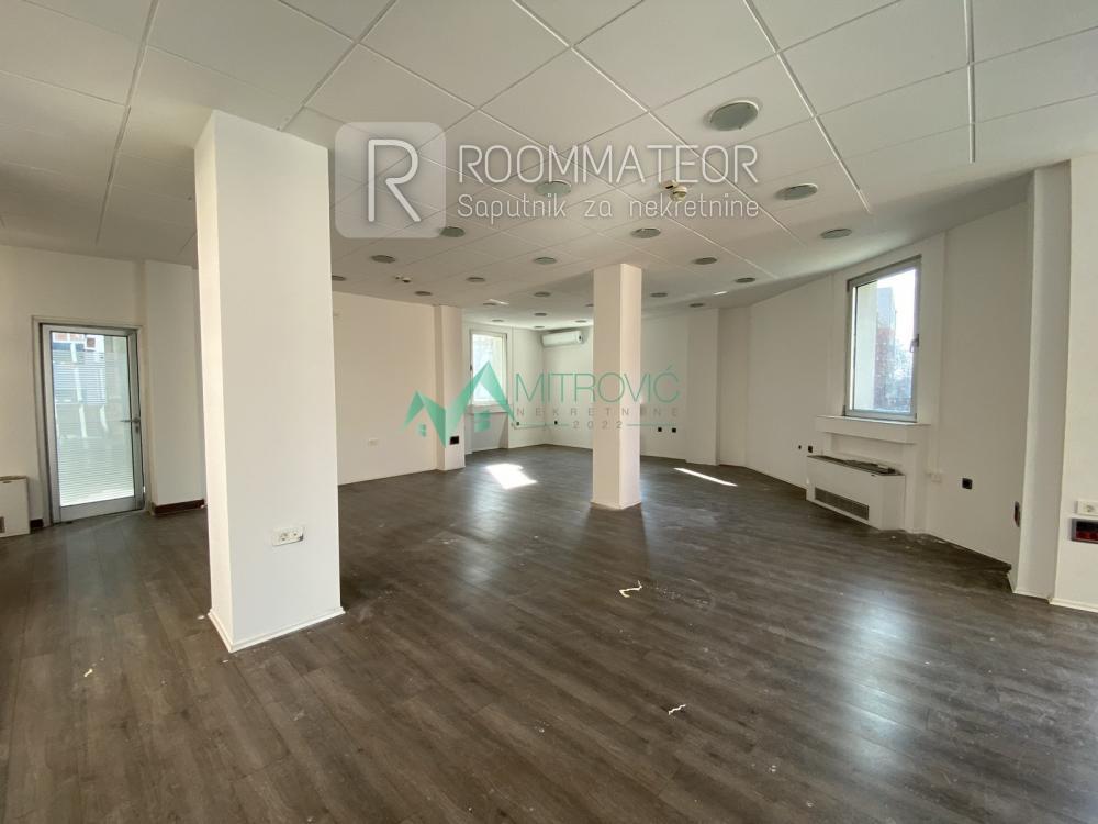 Slika 1 -  Lokal za izdavanje, 350m2, 4.440€