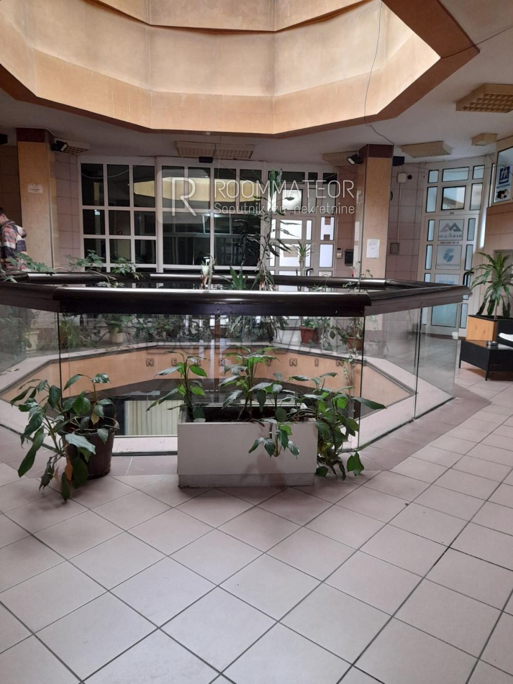 Glavna slika -Cara Dušana,  Lokal za izdavanje, 110m2, 500€