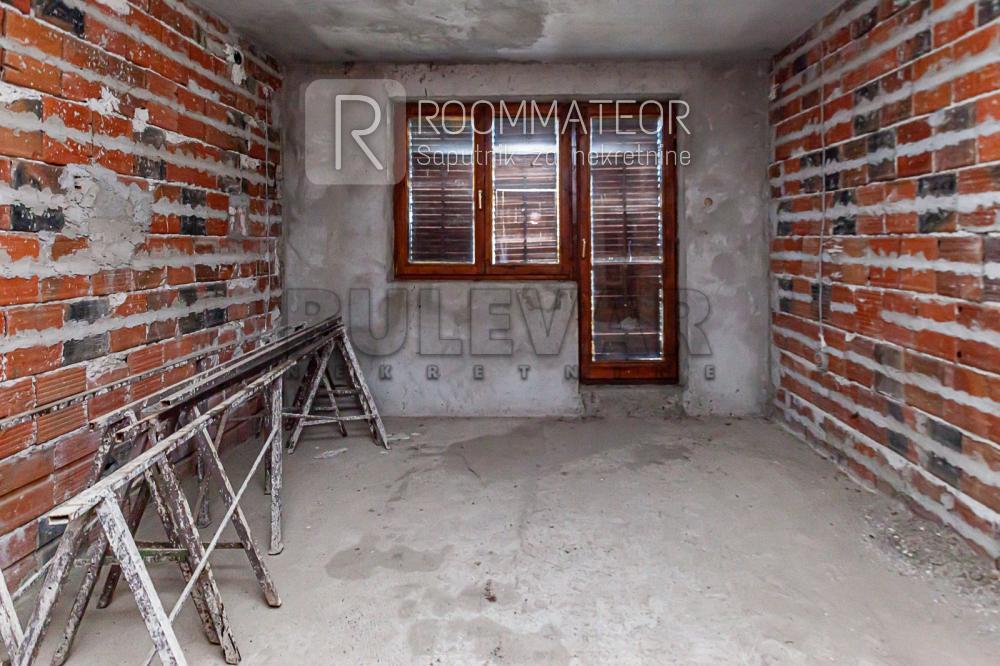 Slika 3 - Borova,  Lokal za izdavanje, 460m2, 1.500€