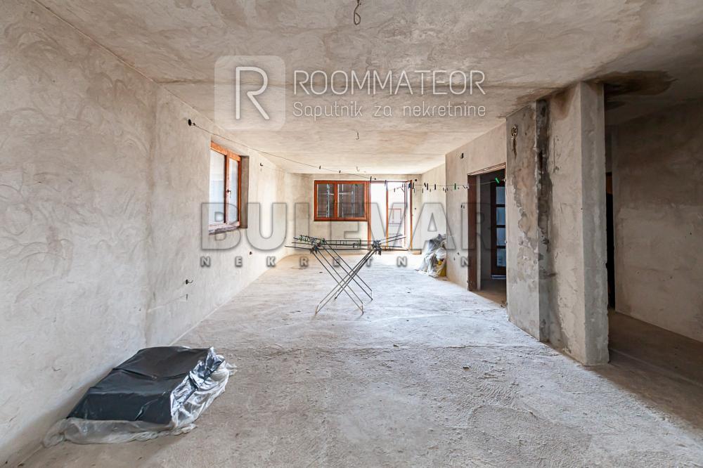 Slika 8 - Borova,  Lokal za izdavanje, 460m2, 1.500€