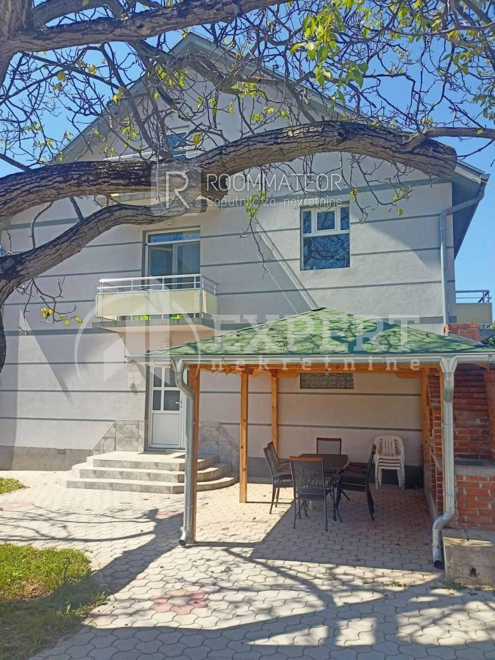 Slika 1 - Pasi poljana,  Kuća na prodaju, 240m2, 170.000€