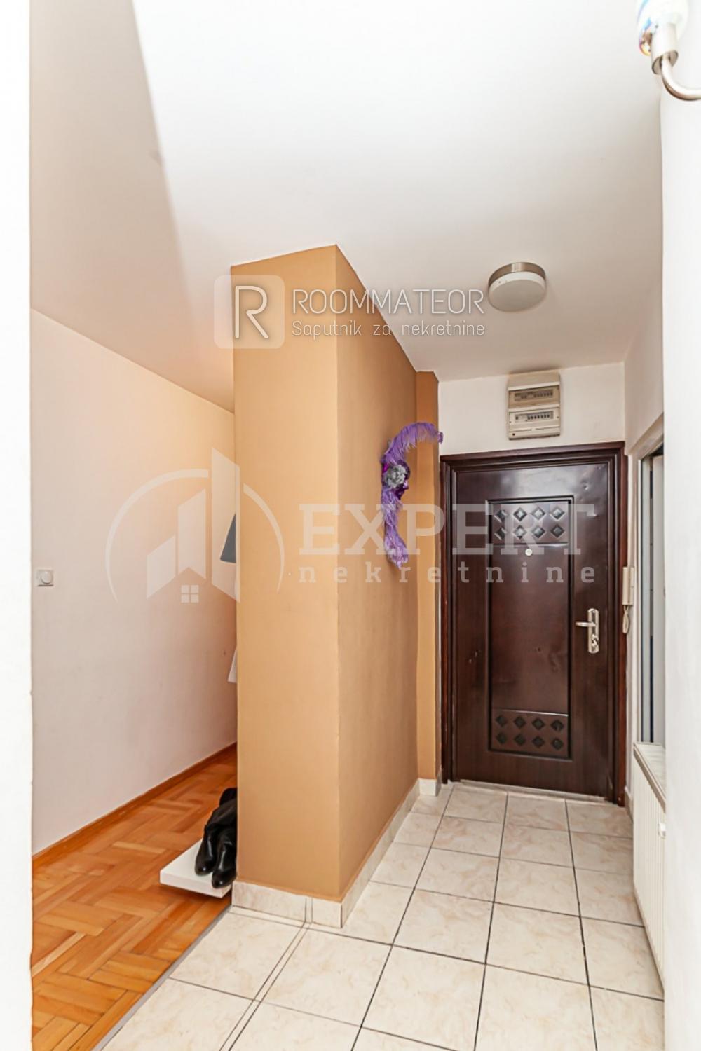 Slika 5 - Božidarčeva, Trosoban stan na prodaju, 80m2, 122.000€