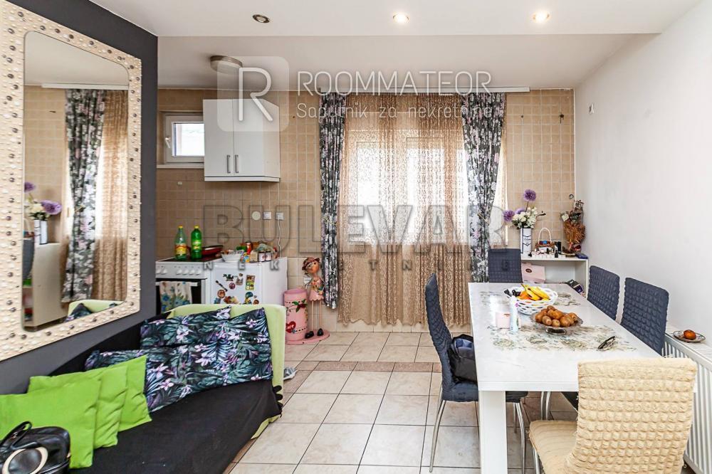 Slika 1 - Božidarčeva, Trosoban stan na prodaju, 80m2, 122.000€