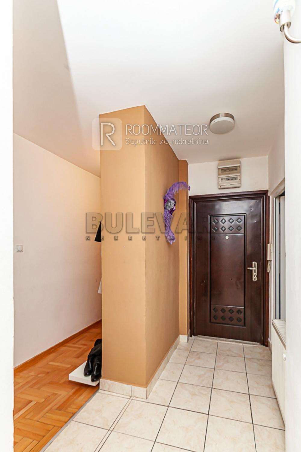 Slika 5 - Božidarčeva, Trosoban stan na prodaju, 80m2, 122.000€