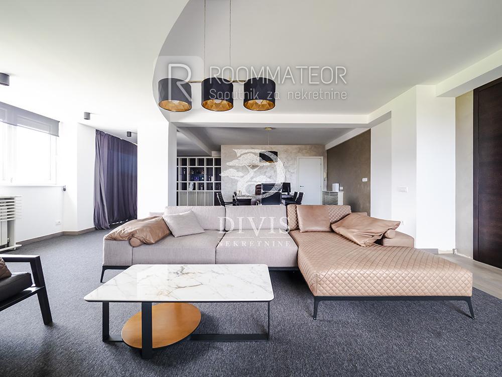 Glavna slika -Mije Kovačevića, Petosoban stan na prodaju, 300m2, 610.000€