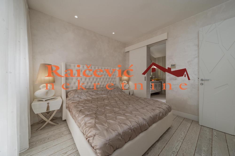 Slika 3 - Vojvode Stepe, Dvosoban stan na prodaju, 136m2, 410.000€