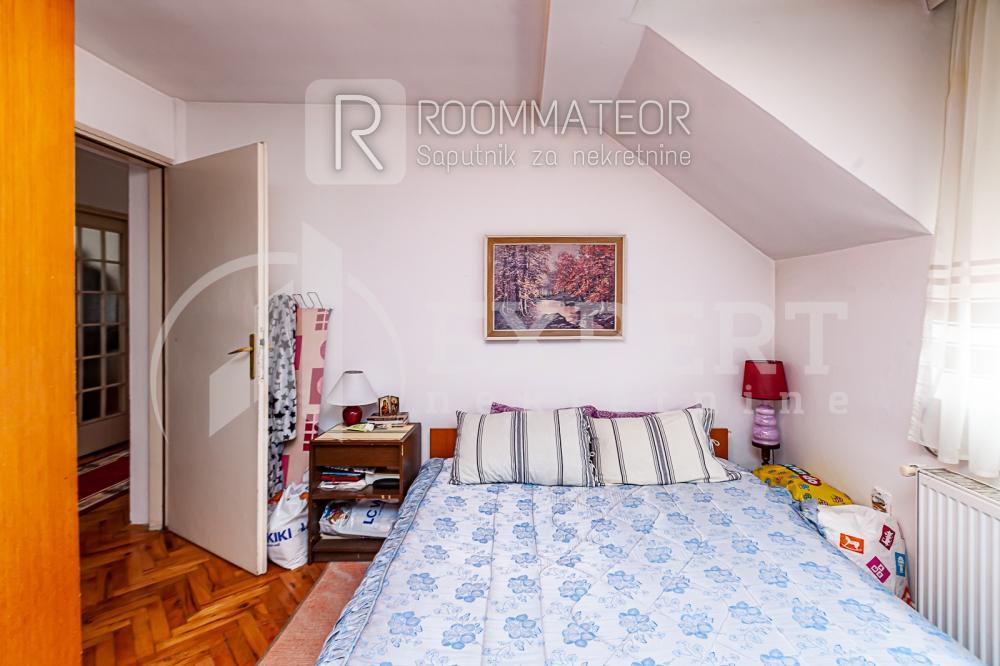 Slika 4 - Knjaževačka,  Kuća na prodaju, 210m2, 195.000€