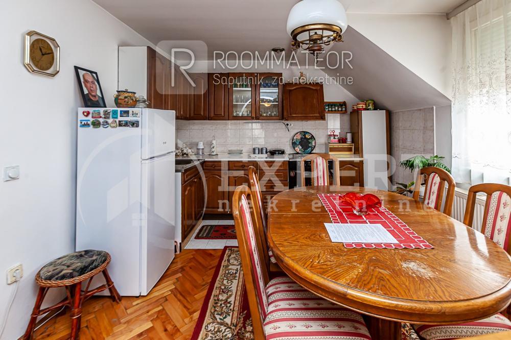 Slika 8 - Knjaževačka,  Kuća na prodaju, 210m2, 195.000€