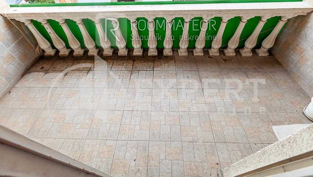 Slika 7 - Knjaževačka,  Kuća na prodaju, 210m2, 195.000€