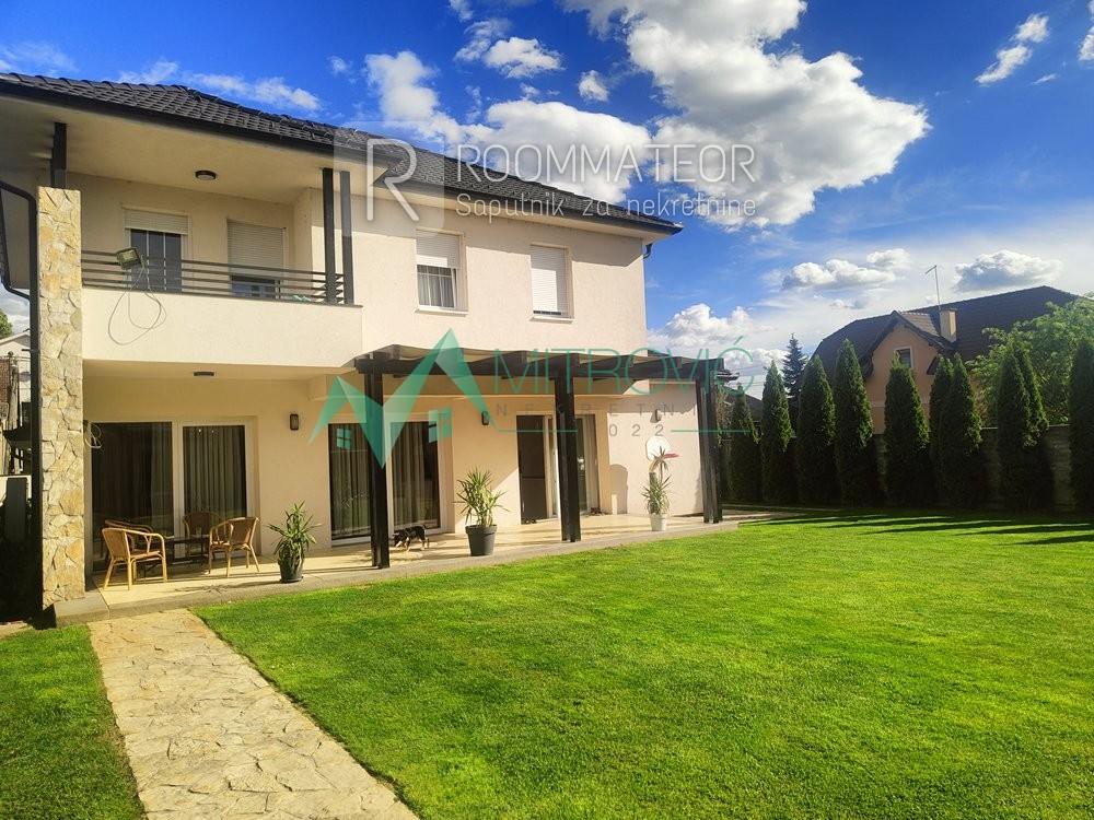 Slika 1 -  Kuća na prodaju, 226m2, 575.000€
