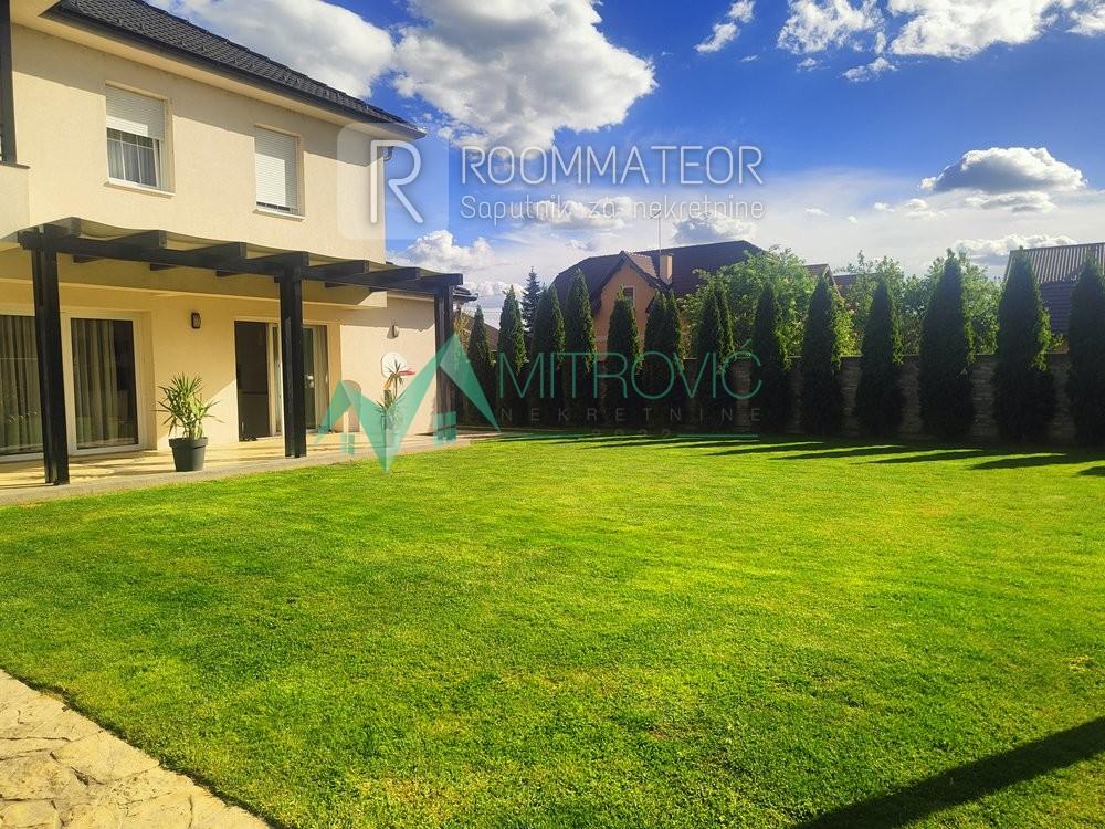 Slika 2 -  Kuća na prodaju, 226m2, 575.000€