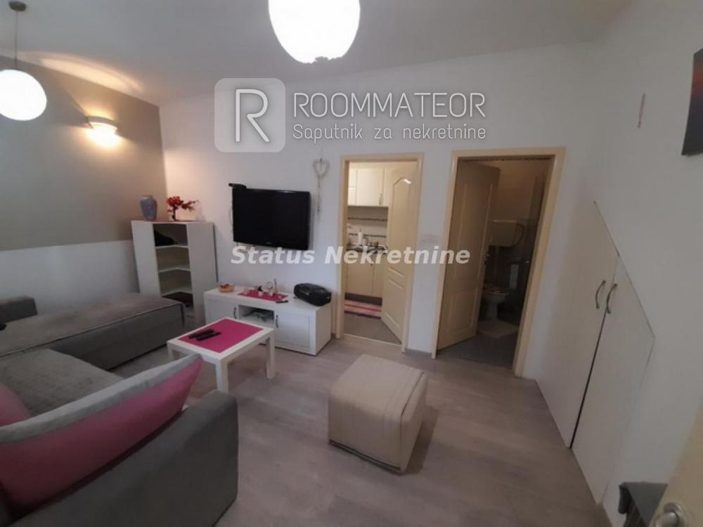 Slika 2 - Trosoban stan za izdavanje, 78m2, 1.050€