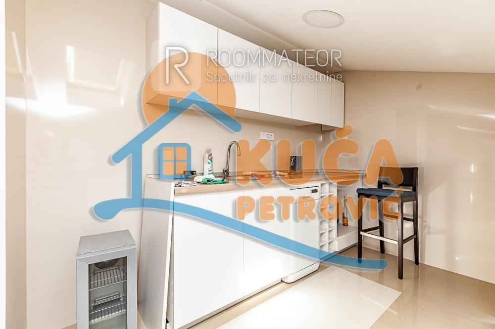 Slika 4 - Nikole Kopernika, Četvorosoban stan na prodaju, 142m2, 227.200€