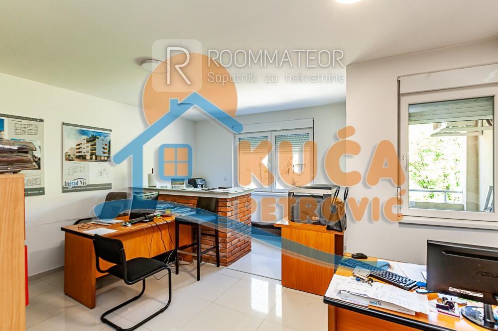 Slika 1 - Nikole Kopernika, Četvorosoban stan na prodaju, 142m2, 227.200€